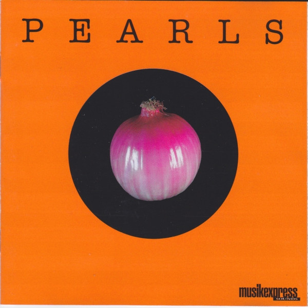 Pearls ...In The Mood