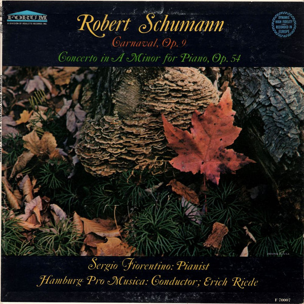Piano Concerto In A Minor, Op. 54 / Carnaval, Op. 9