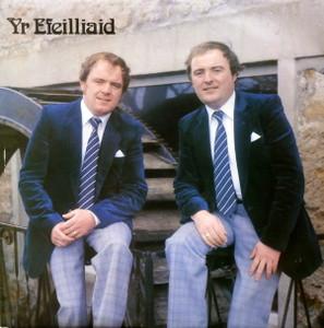 Yr Efeilliaid