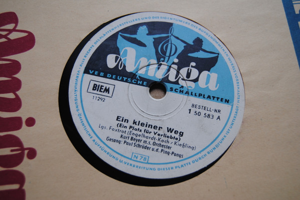 Ein Kleiner Weg (Ein Platz Für Verliebte) / Du Bist Der Sonnenschein