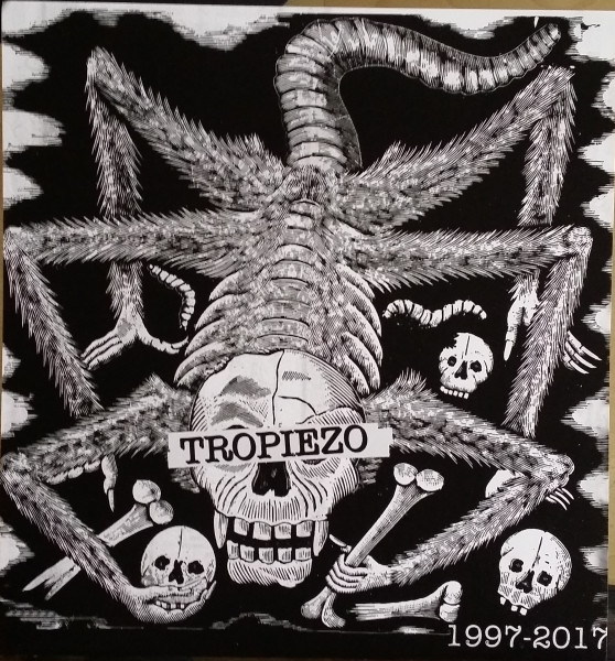 3 Acordes En 45 Segundos: La historia De Tropiezo (1997-2017)