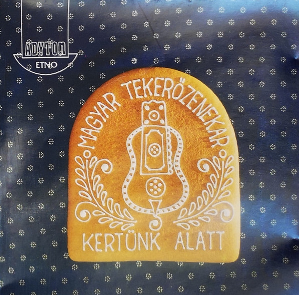 Kertünk Alatt