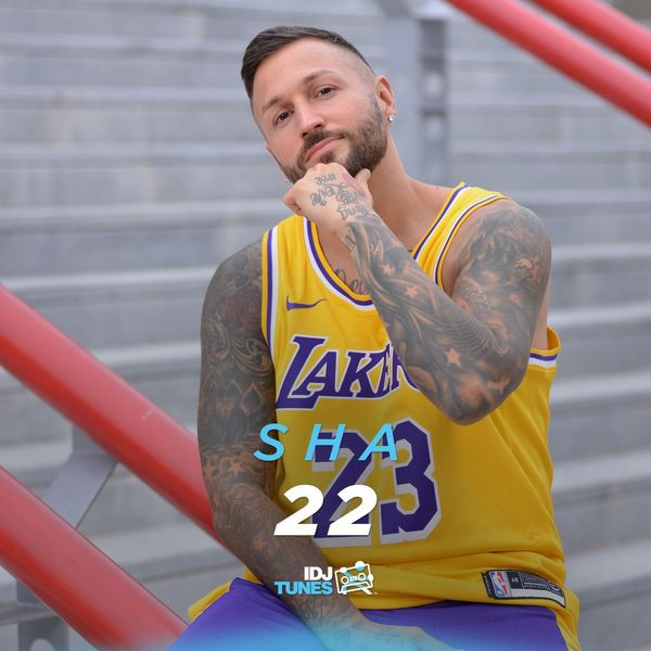 22