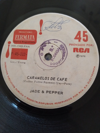 Caramelos De Café / Está Sucediendo Otra Vez