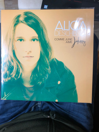 Comme June aime Johnny