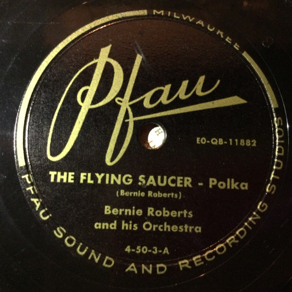The Flying Saucer / The Girl That I Forgot