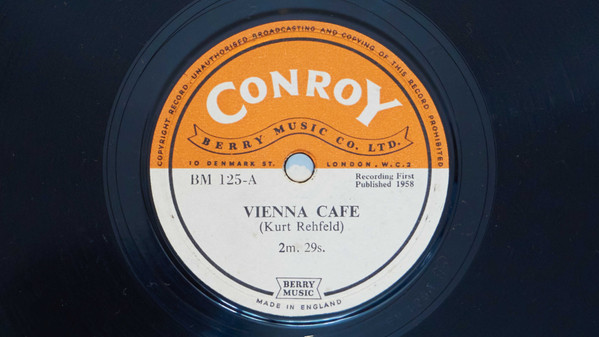 Vienna Cafe / Vienna Rendezvous