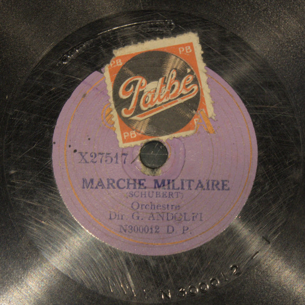 Simple Aveu / Marche Militaire