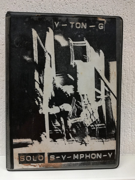 Solo S-Y-MPHON-Y