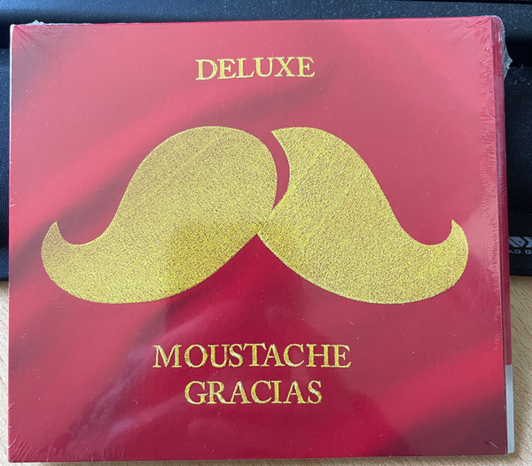 Moustache Gracias
