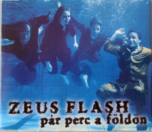 Pár perc a földön