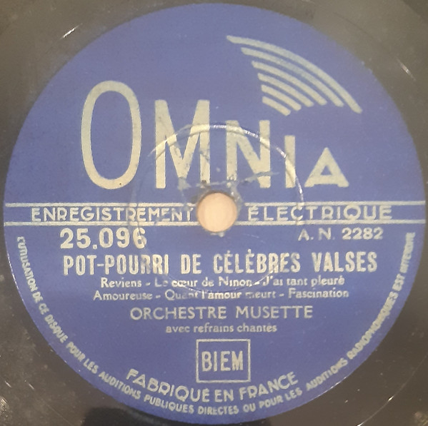 Pot-Pourris De Polkas / Pot-Pourris De Valses