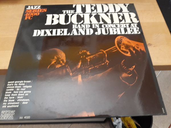 In Concert At The Dixieland Jubilee