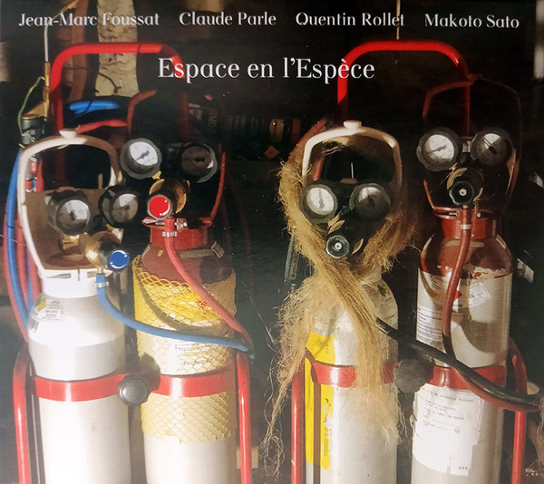 Espace En L'Espèce