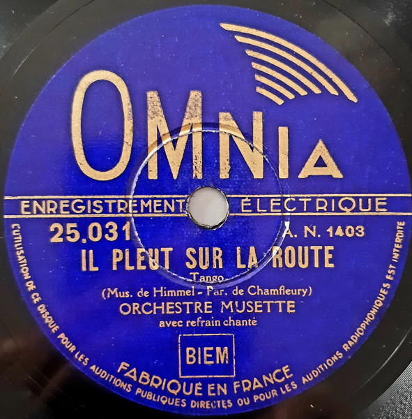 Il Pleut Sur La Route / Joue A Joue