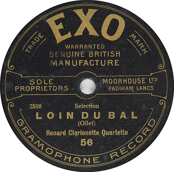 Loin Du Bal / Lucy Long