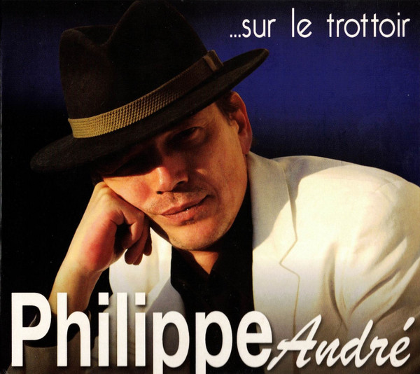 ... Sur Le Trottoir