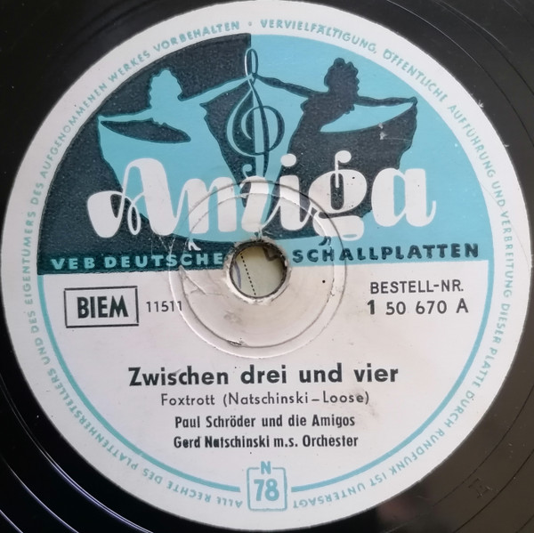 Zwischen Drei Und Vier / Das Macht Nur Die Liebe