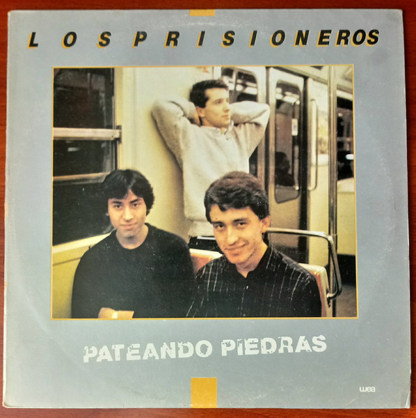 Pateando Piedras