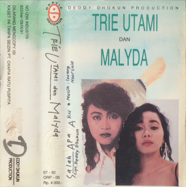 Trie Utami dan Malyda