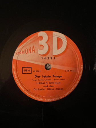 Der Mond Hält Seine Wacht / Der Letzte Tango