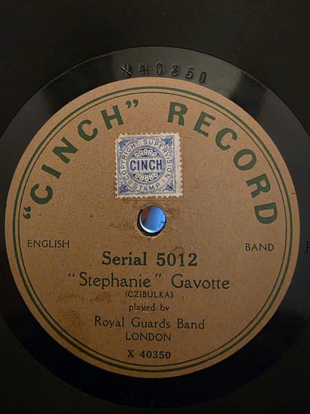 In Treue Feste March / "Stephanie" Gavotte