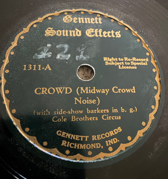 Crowd (Midway Crowd Noise)