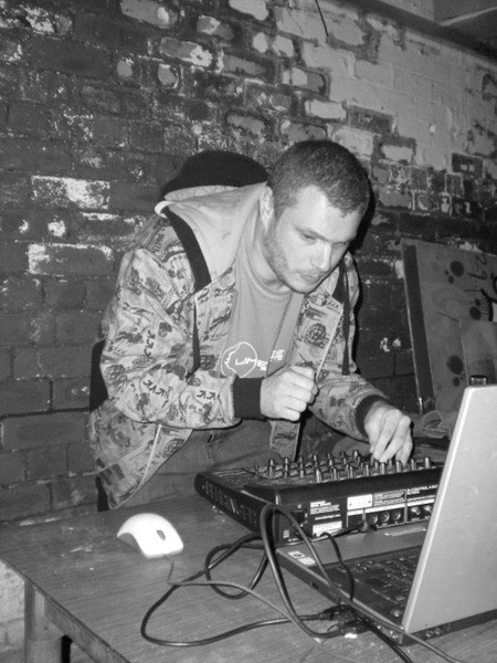 Live @ Detatched 08 May 2010