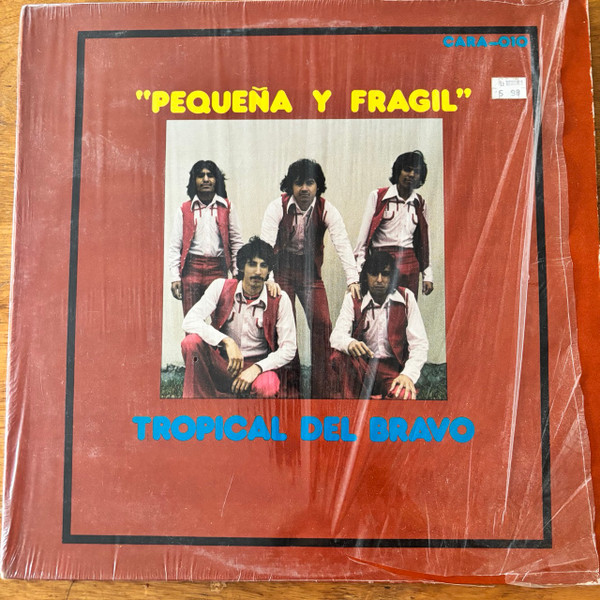 Pequeña Y Fragil