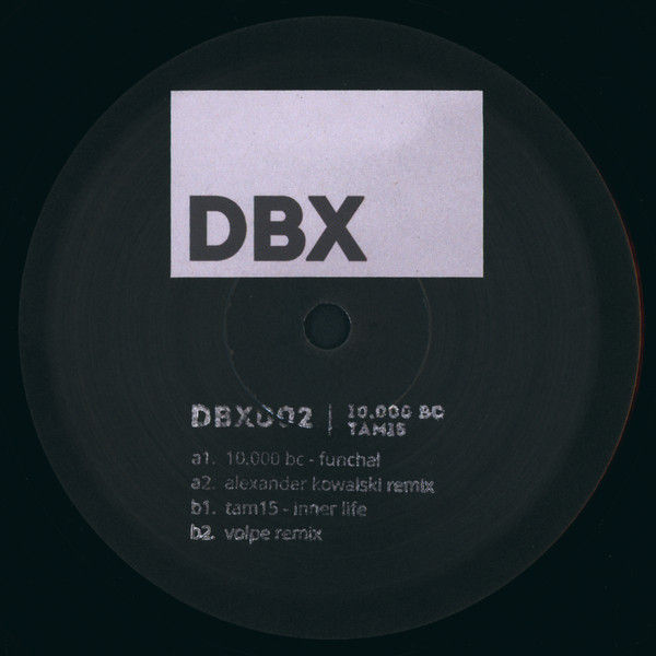 DBX002