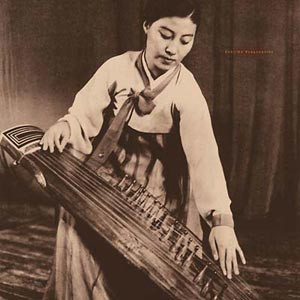 Scattered Melodies: Korean Kayagum Sanjo From 78RPM Records