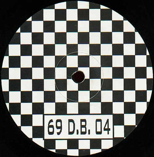 69db 04