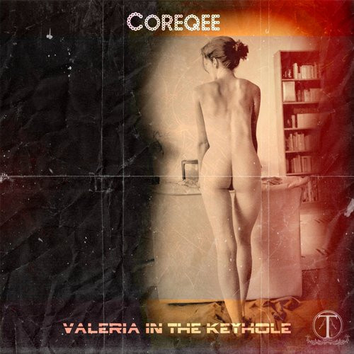Valeria In The Keyhole