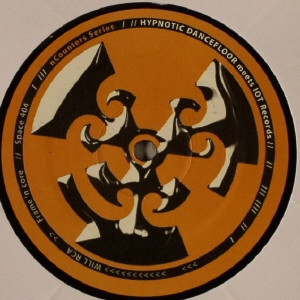 Hypnotic Dancefloor Meets IOT Records