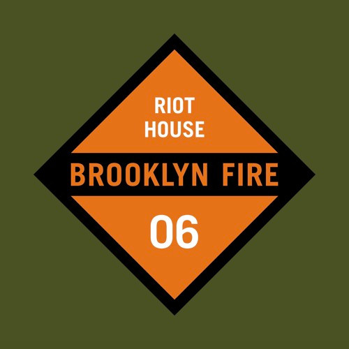 Riot House 06