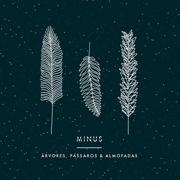Árvores, Pássaros E Almofadas