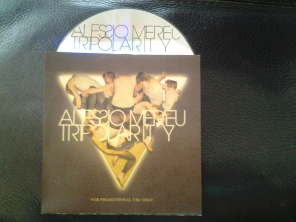 Tripolarity