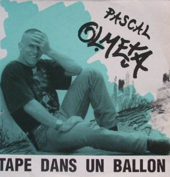 Tape Dans Un Ballon