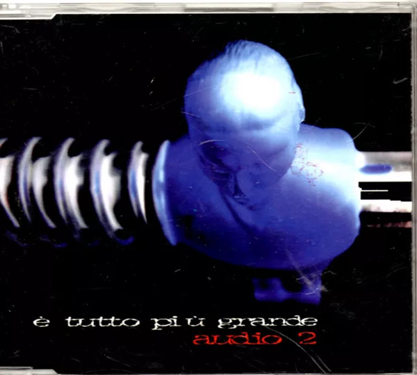 È Tutto Più Grande