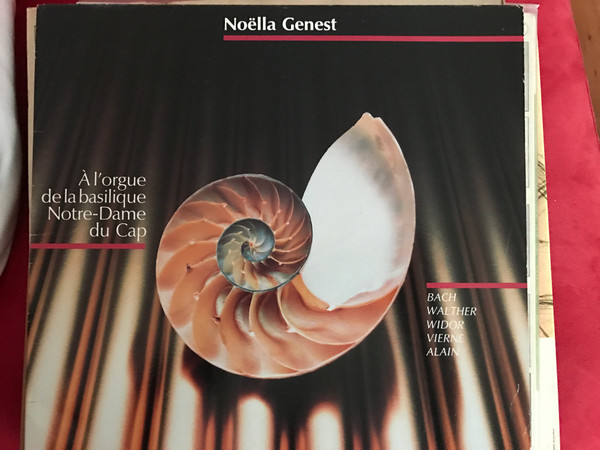 Noëlla Genest À L'Orgue De La Basilique Notre-Dame Du Cap