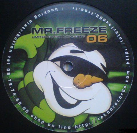 Mr.Freeze 06 - Happy Christmas